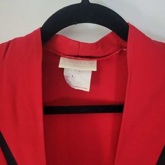 Vintage Emblem Red & Black Snazzy Jacket - Picture 6 of 10